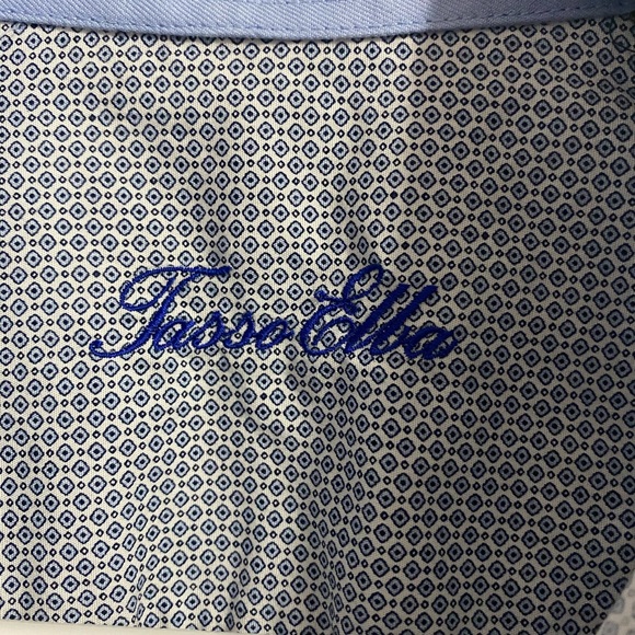 Men’s button down - Picture 2 of 4